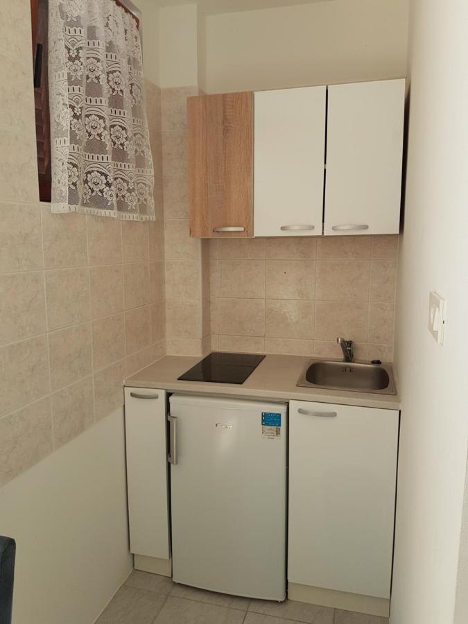 Apartmaji Tim Izola Esterno foto